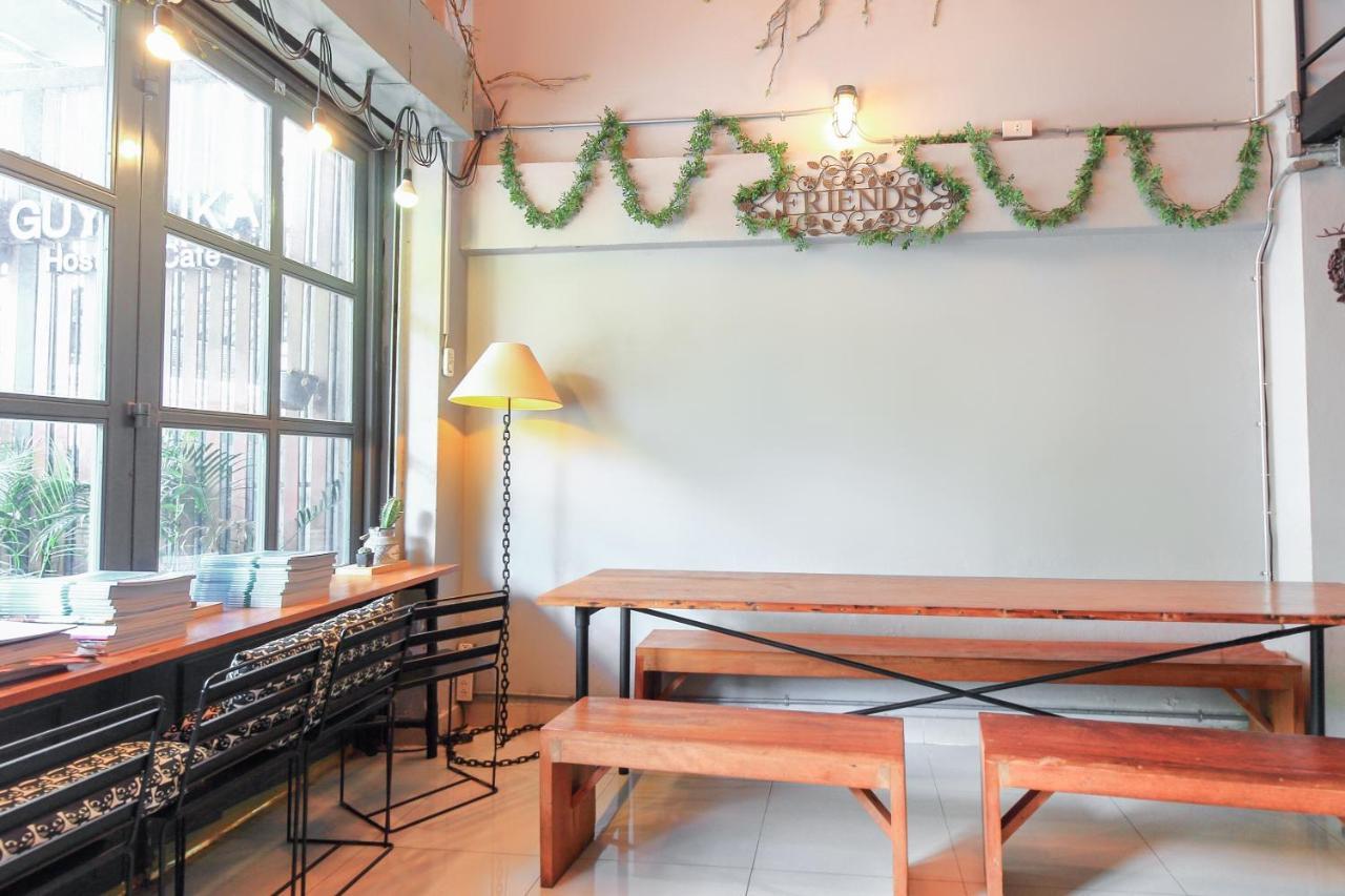 Oyo 421 Guyasuka Hostel & Cafe Bangkok Ngoại thất bức ảnh