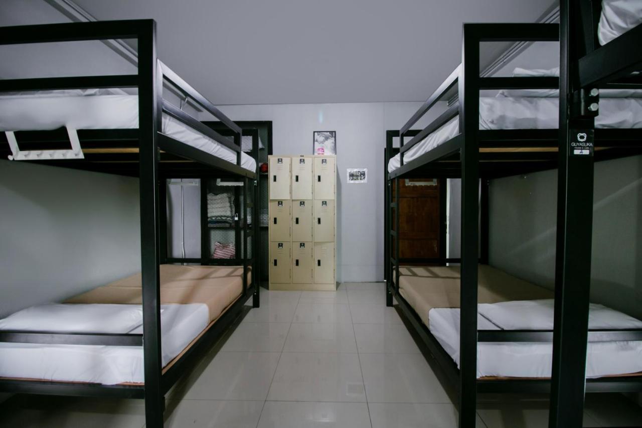 Oyo 421 Guyasuka Hostel & Cafe Bangkok Ngoại thất bức ảnh